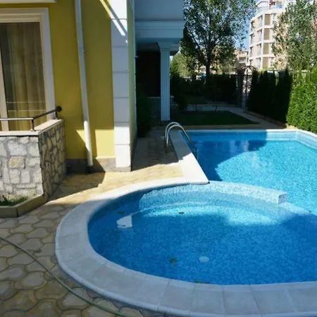 Magnolia 3 Апартаменты Солнечный берег